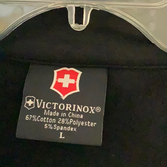 NWOT! Men’s Victorinox Full Zip Jacket. Black. Size Large - Picture 2 of 4